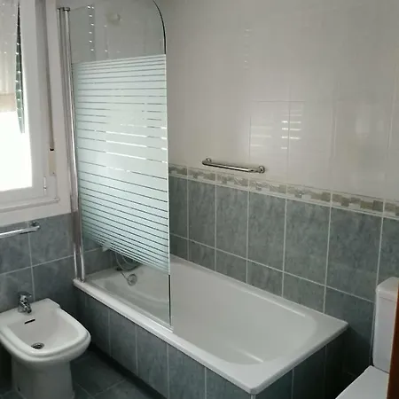Acogedor Con Piscina Cerca De La Playa A Lanzada Apartamento