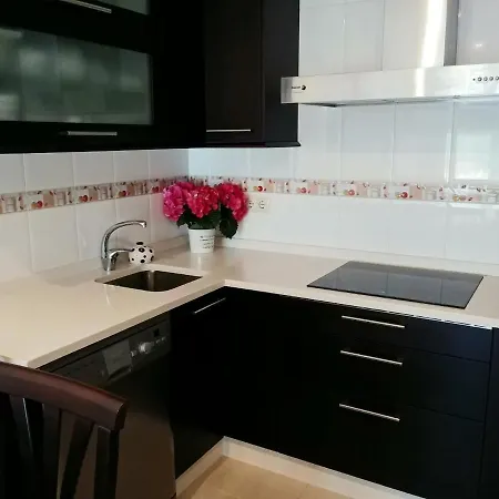 Acogedor Con Piscina Cerca De La Playa A Lanzada Apartamento *